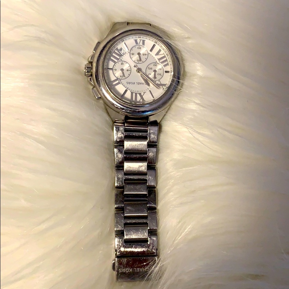 Michael Kors MK 5719 watch